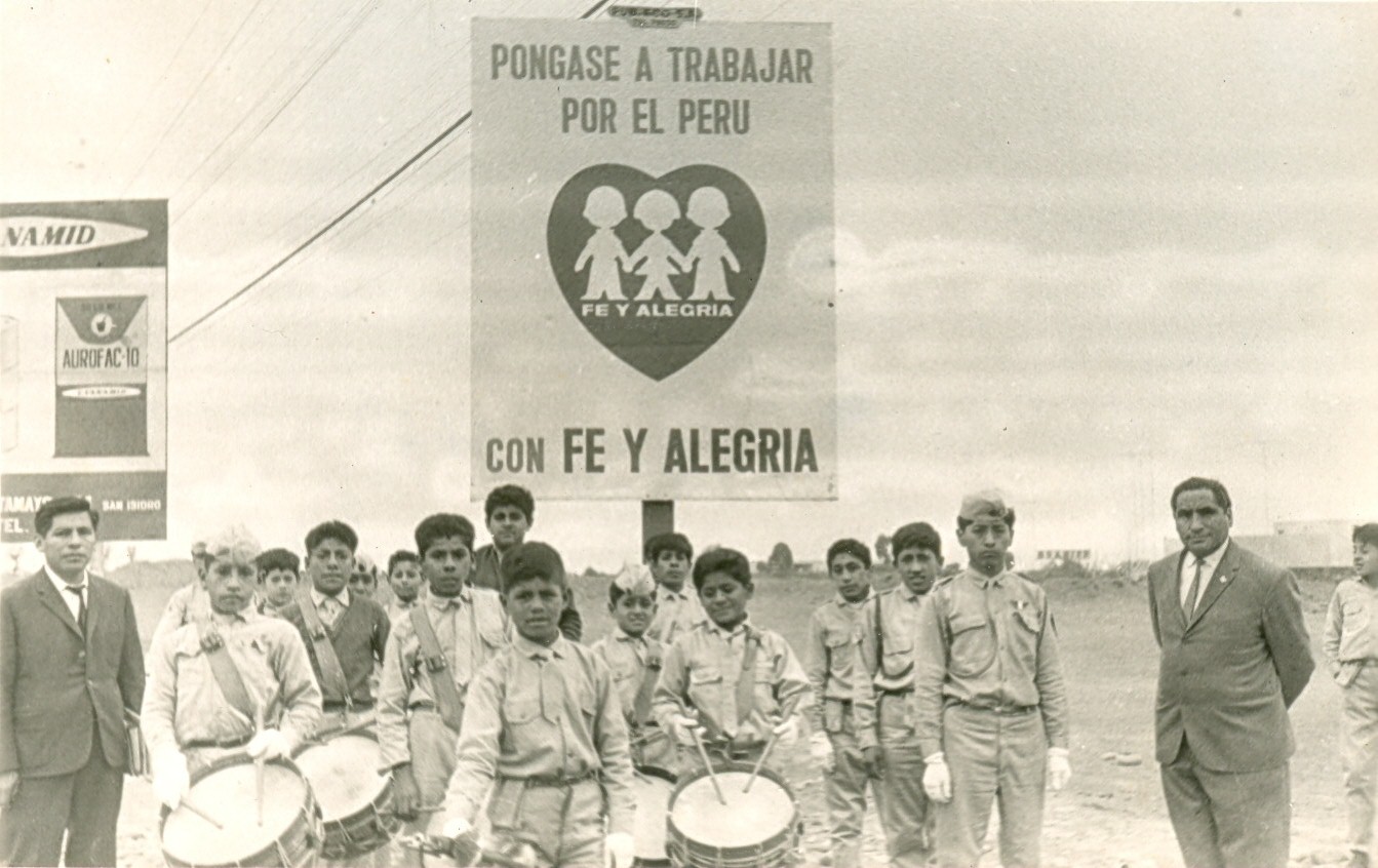 Marcha Fe y Alegría Perú