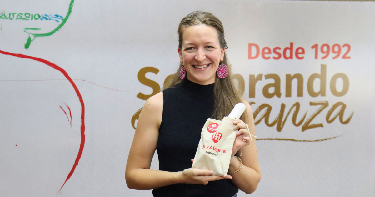 Bénédicte Marie Gabrielle Baechtold, representación de la Asociación Semillas de Conciencia – Suiza
