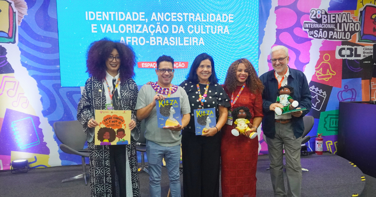 Bienal do Livro de SP: participação de Fé e Alegria é marcada por reflexões sobre literatura, ancestralidade e educação antirracista